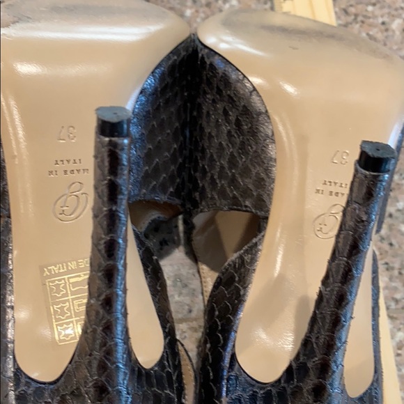 Silver snakeskin M. Gemi Heels - Picture 10 of 12
